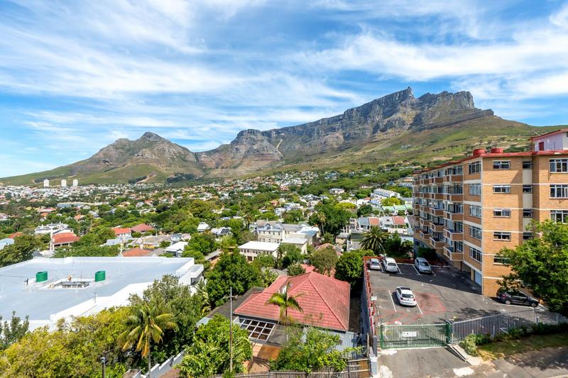 To Let 2 Bedroom Property for Rent in Tamboerskloof Western Cape